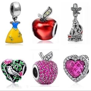 6 Pieces Disney Snow White Collection Charm Bundle Set